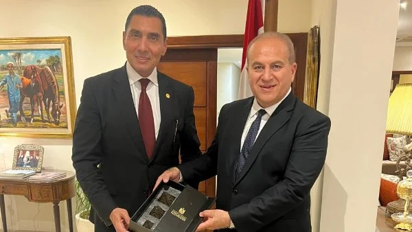 وزير الرياضة المصري يجتمع بنظيره المغربي لتعزيز التعاون