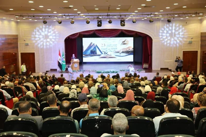 جيهان زكي تشدد على العدالة الثقافية من المنيا