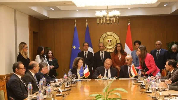 توقيع اتفاقيات لإنشاء مدرستين للتكنولوجيا التطبيقية في مصر