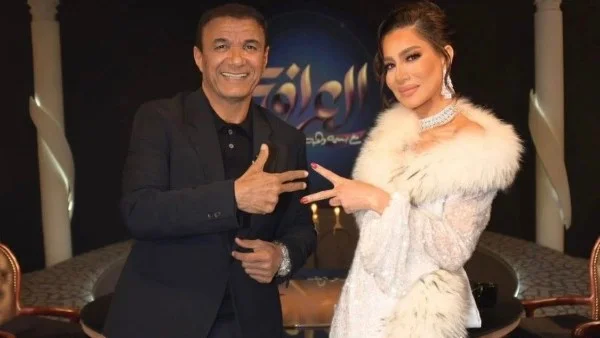 أحمد الطيب يفاجئ جمهوره بصورة مع بسمة وهبة