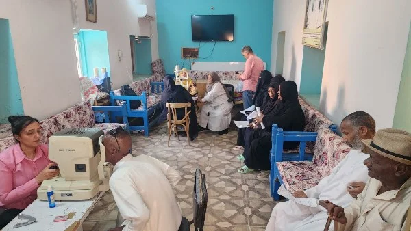قافلة طبية تعزز الخدمات الصحية في غرب سهيل بأسوان