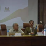 الهوية الأدبية بين الورقي والافتراضي
