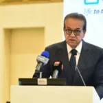 وزير الصحة يتابع حالة طبيبة الأسنان المعتدى عليها