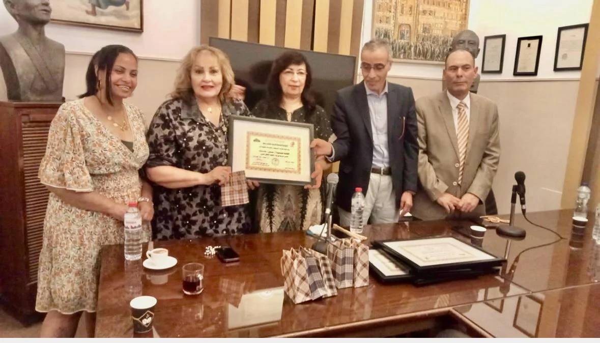 تكريم منى رجب في نقابة كتاب مصر