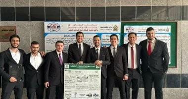 طلاب هندسة الزقازيق يبتكرون ماكينة لتحويل البلاستيك