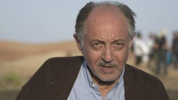 أحمد السقا ينعى الفنان الراحل عبد العزيز مخيون
