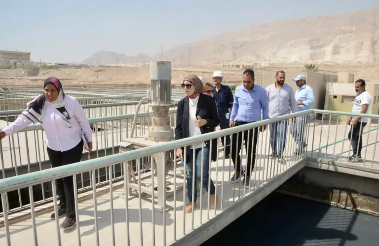 متابعة تشغيل محطة معالجة الصرف الصناعي في السويس الجديدة