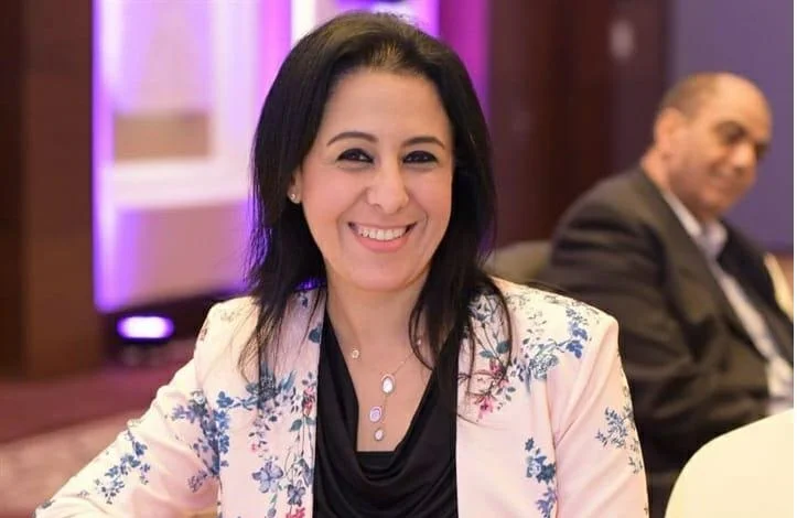 "ضفاير" تناقش قضايا المرأة في أمسية شعرية بأساليب فنية جديدة