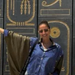 حنان مطاوع تستمتع بزيارة المتحف المصري الكبير