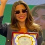 تكريم يارا السكري بإطلالة كلاسيكية راقية