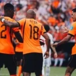 هولندا تتفوق على تونس بهدفين في الشوط الأول