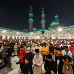 قراءة الإمام في صلاة الفجر يوم الجمعة