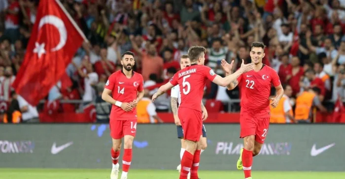 تركيا تتغلب على أمريكا بهدفين في الشوط الأول