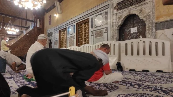 استمرار غلق ضريح الإمام الحسين للصيانة