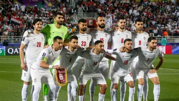 وزير الرياضة الإيراني يهدد بالانسحاب من مباراة مصر في المونديال