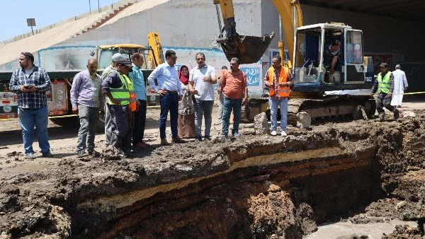 تجديد 100 متر من خط مياه مشتهر في القليوبية