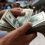استقرار سعر الدولار في البنوك المصرية اليوم