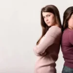 كيفية التعامل مع غيرة الآخرين بذكاء