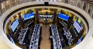 الأجانب والعرب يحققون صافي شراء بالبورصة المصرية