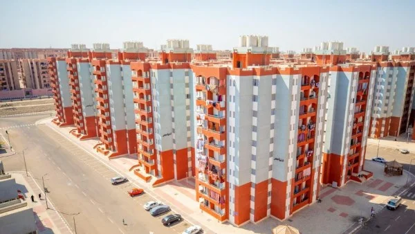 دعوات لمراجعة قرارات سحب شقق الإسكان الاجتماعي