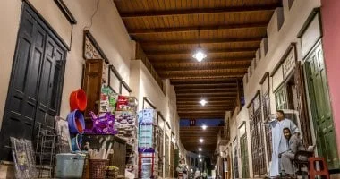 سوق قيسارية إسنا يعود للحياة بعد تطويره