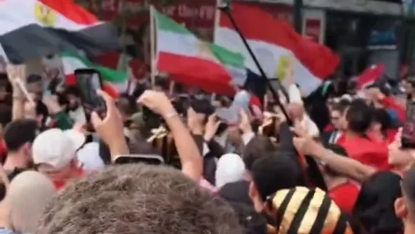هتافات "فلسطين حرة" تهيمن على مباراة مصر وإيران