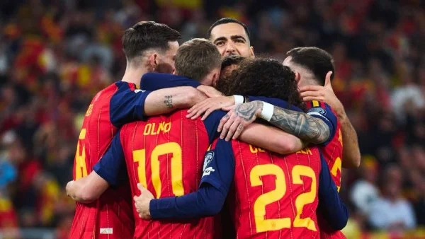 إصابة نيكو ويليامز تقلق مدرب إسبانيا