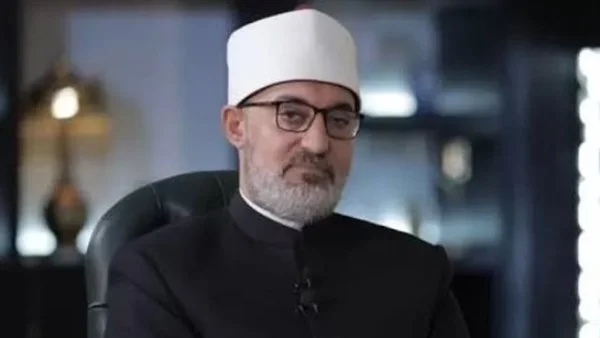 عزاء مفتي الجمهورية لرئيس الوطنية للصحافة في فقدان شقيقته