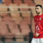 احتفاء أستون فيلا بتريزيجيه برفع علم مصر