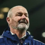 ستيف كلارك يغادر منتخب اسكتلندا بعد كأس العالم