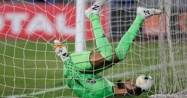 الأهلي يتخطى الزمالك في قمة تاريخية
