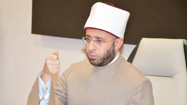 المساجد في مصر: من منابر للعبادة إلى ساحات للصراع السياسي