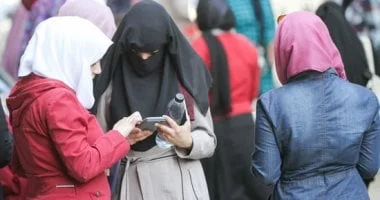 تباين آراء طلاب الثانوية العامة حول امتحان اللغة العربية