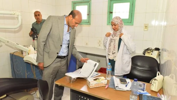 إحالة مدير وحدة صحية وأطقم طبية للتحقيق في أسيوط
