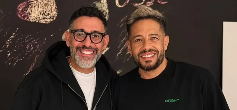 حماقي يشيد بعمرو مصطفى ودوره في ألبوم "سمعوني"