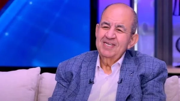 انتقادات محمد التاجي لمطربة على المسرح