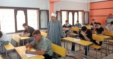 متابعة رئيس أزهر الشرقية لامتحانات اللغة الإنجليزية