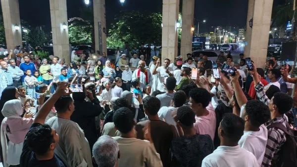 تفاعل جماهيري مع فعاليات "شارع الفن" في أسوان