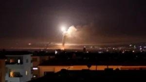 قصف إسرائيلي على ريف درعا ونزوح محدود للسكان