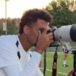 حسام عبد المجيد يتقمص دور المصور في تدريبات المنتخب