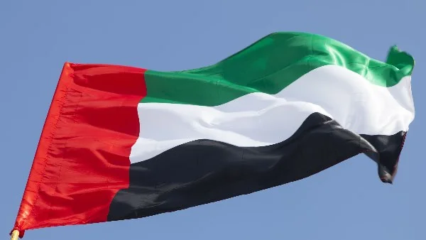 الإمارات تتيح السفر إلى لبنان بشروط جديدة