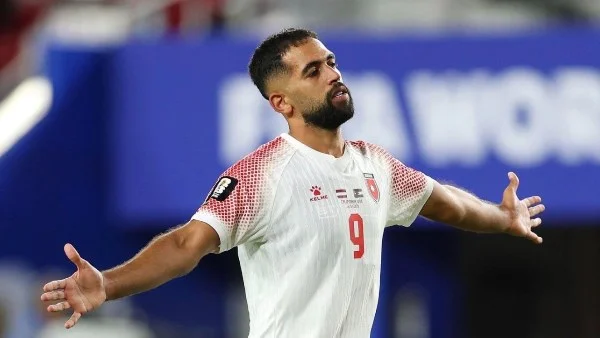 الأهلي يسعى لضم علي علوان وسط تمسك السيلية بالشرط الجزائي