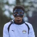 حسام عبد المجيد يعود لتدريبات منتخب مصر بقناع باتمان