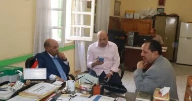 زيارة وكيل تعليم الدقهلية لأعمال تصحيح الشهادة الإعدادية