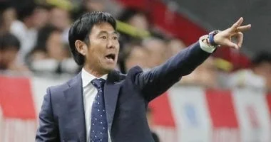 مدرب اليابان يعترف بتفوق البرازيل ويستعد لكأس آسيا