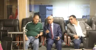 محافظ بني سويف يتابع جاهزية المعدات للطوارئ