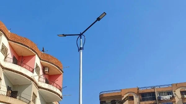 تطوير إنارة طريق صبري القاضي في كفر الشيخ