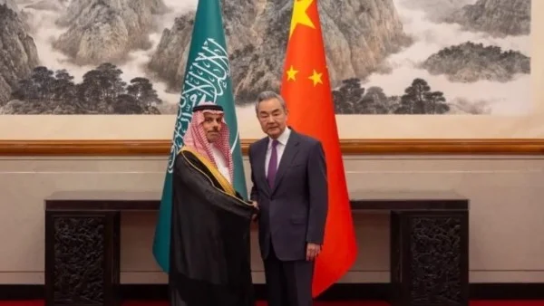 السعودية والصين تبحثان تعزيز العلاقات الاستراتيجية