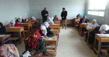 بدء تصحيح أوراق الشهادة الإعدادية في المنيا