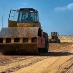 متابعة مشروعات المرافق والطرق بالفيوم الجديدة